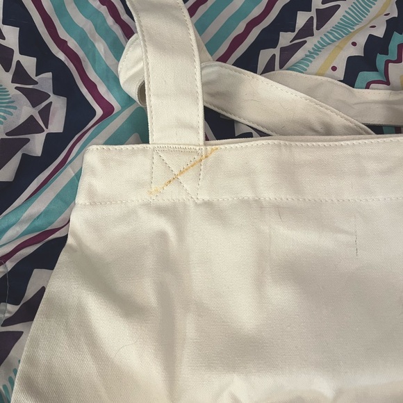 CANDICE tote bag. White, red, & blue. Never used, tags included, good condition - Picture 3 of 5